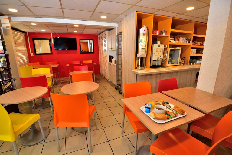 Food & Drinks 5, Premiere Classe Rouen Sud Parc Des Expositions, Seine-Maritime