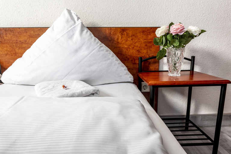Bedroom 3, Hotel Stern, Stuttgart