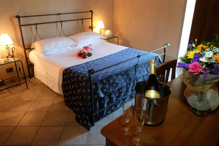 Bedroom 4, HOTEL LE BOTTI, Cuneo