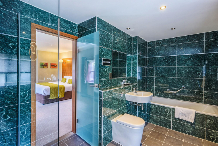 Bathroom 4, Owston Hall Hotel, Doncaster