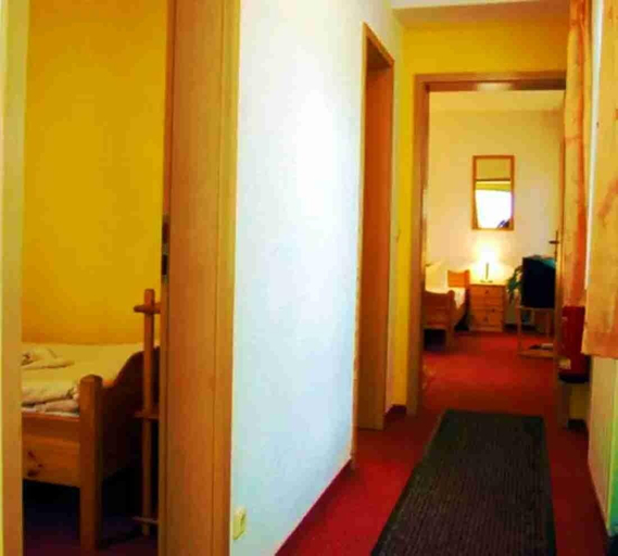 Bedroom 3, Hotel Prox, Ilm-Kreis
