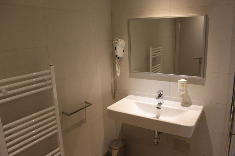 Bathroom 4, Hotel Minerva Medulin, Medulin