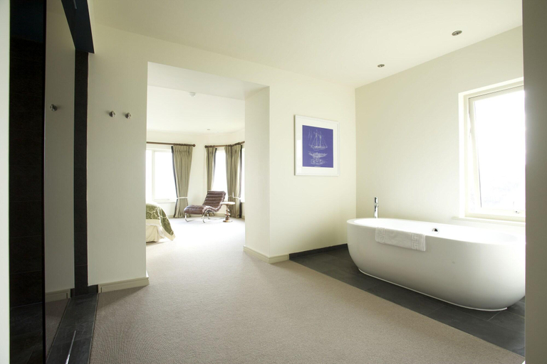 Bathroom 4, The Lewinnick Lodge, Cornwall