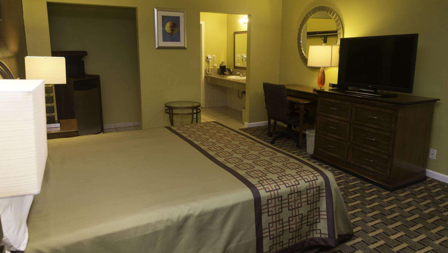 Bedroom 4, Kings Motel Inglewood, Los Angeles