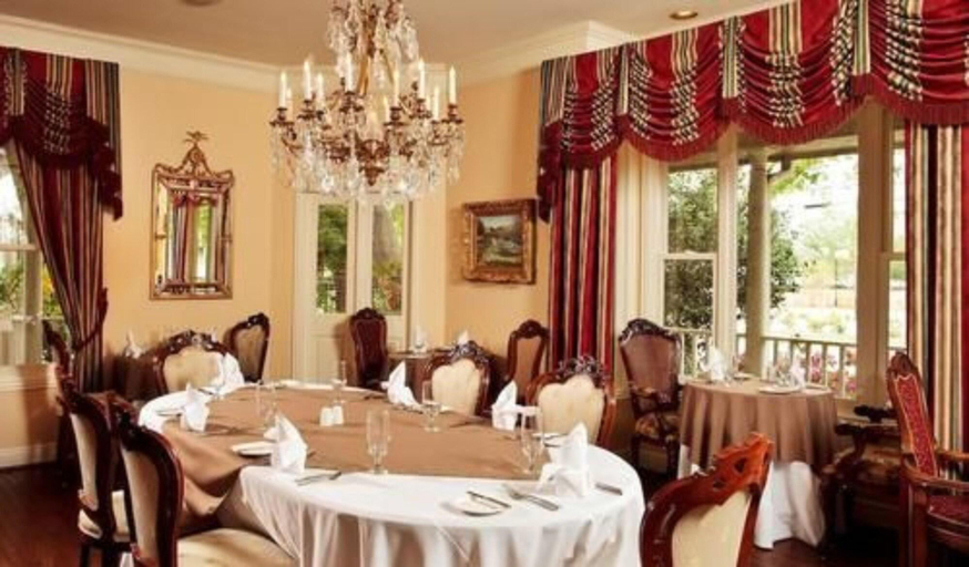 Food & Drinks 5, The Sanford House Inn & Spa, Arlington