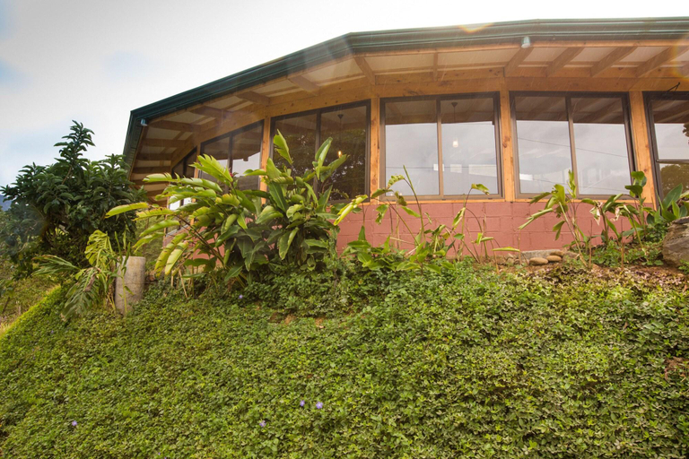 Public Area, Toucanet Lodge, Dota