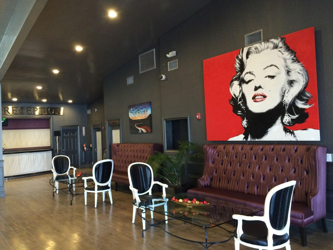 Public Area 2, Green Tree Inn And Extended Stay Suites, San Bernardino