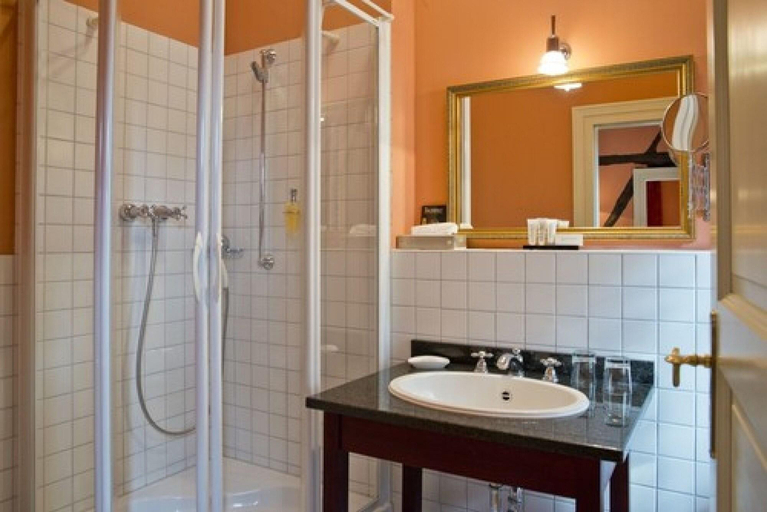 Bathroom 4, Ludorf Gutshaus, Mecklenburgische Seenplatte