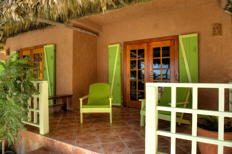 Public Area 2, Caye Casa