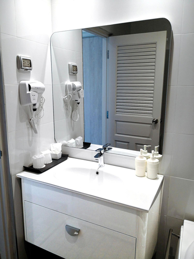 Bathroom 4, Cityview Residence, Si Racha