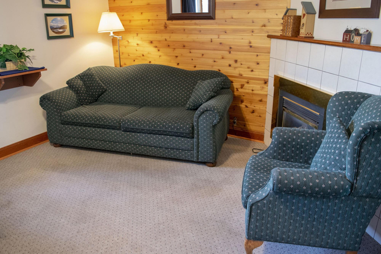 Public Area 2, Crandell Mountain Lodge, Division No. 3