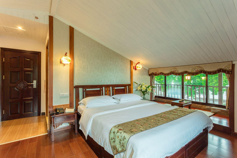 Bedroom 3, Yangshuo River View Hotel, Guilin
