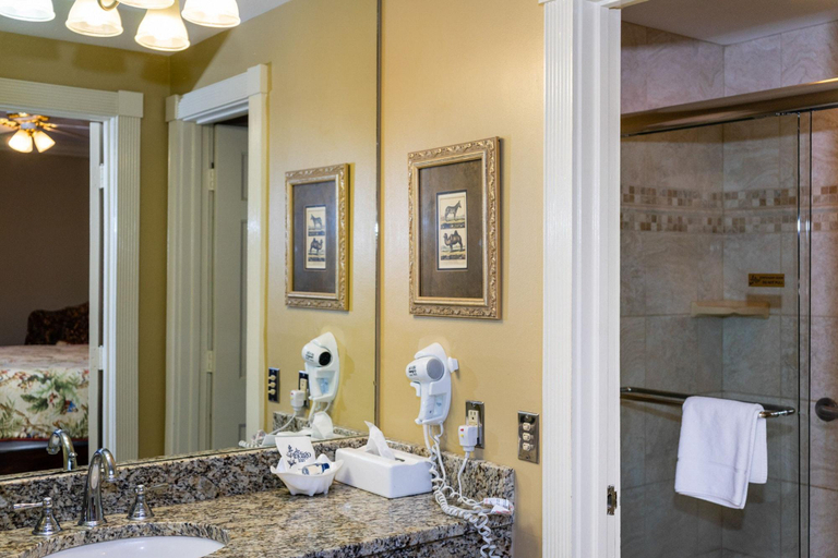 Bathroom 4, Indigo Inn, Charleston