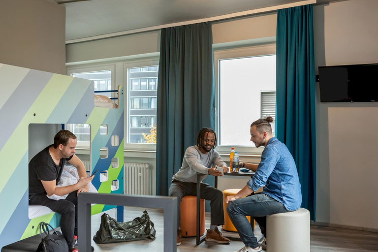 Bedroom 4, a&o Köln Hauptbahnhof, Köln