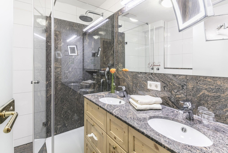 Bathroom 3, Hotel - Landgasthof Rebstock, Emmendingen