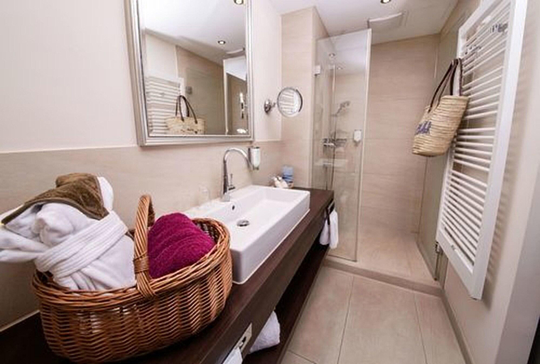 Bathroom 4, Thermen-Vital-Hotel Am Mühlbach, Passau