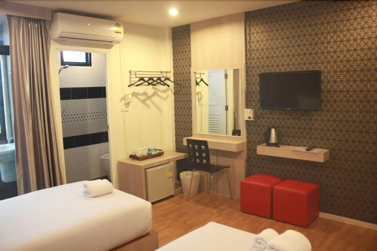Others 4, P'Residence, Hat Yai