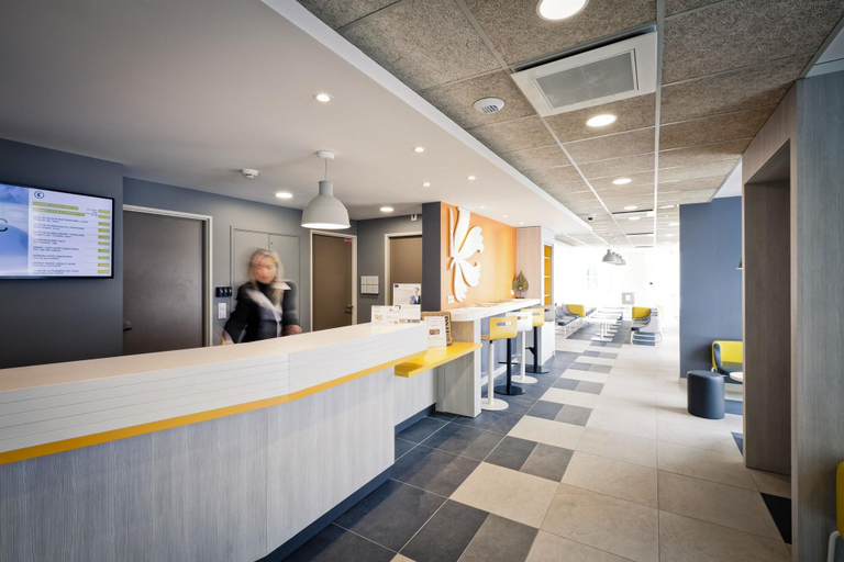 Public Area 2, greet Hotel Prevessin Geneve Airport, Ain