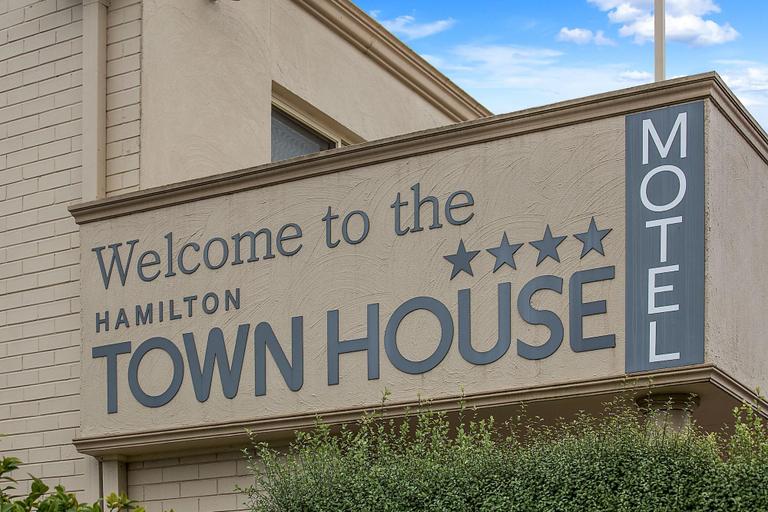 Exterior & Views 2, Hamilton Townhouse Motel, S. Grampians - Hamilton