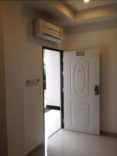 Public Area 2, The Room Apartment, Nang Rong