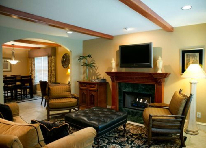 Public Area 2, The Sanford House Inn & Spa, Arlington