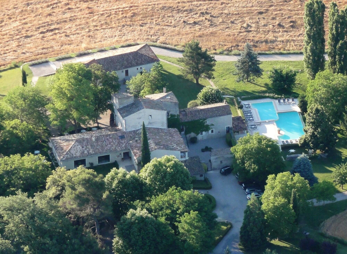 Exterior & Views 2, Hotel Charembeau, Alpes-de-Haute-Provence