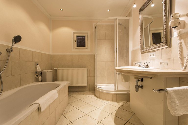 Bathroom 4, Meiser's, Ansbach