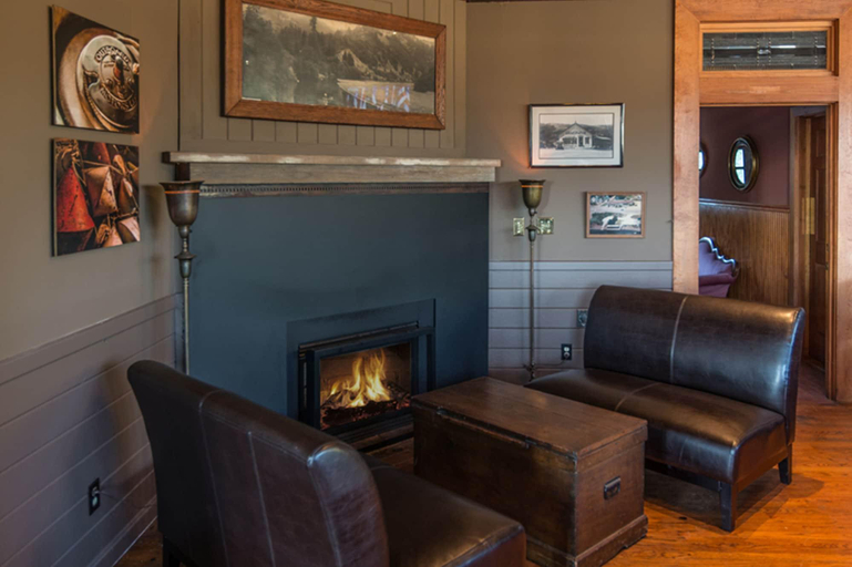 Public Area 2, Jenner Inn, Sonoma