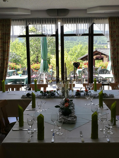 Food & Drinks 5, Bergfried, Saalfeld-Rudolstadt