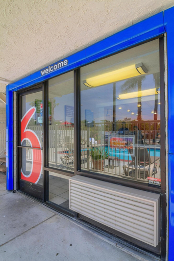 Public Area 2, Motel 6 Simi Valley, Ventura