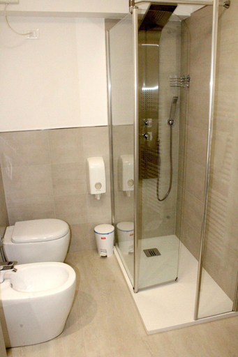 Bathroom 5, B&B La Suite, Bologna