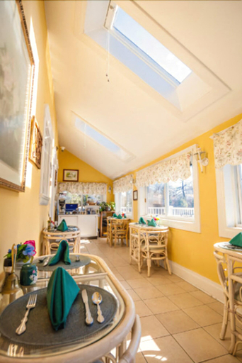 Food & Drinks 3, Friendly City Inn Bed & Breakfast, Harrisonburg