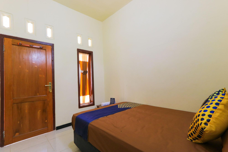 Bedroom 4, SPOT ON 2378 Omah Nusantara Homestay, Lumajang