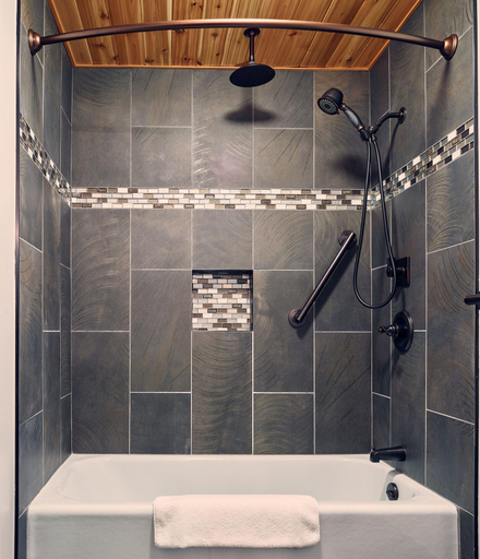 Bathroom 4, Timbers Motel, Lane