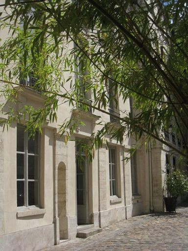Exterior & Views 2, de la Place des Vosges, Paris