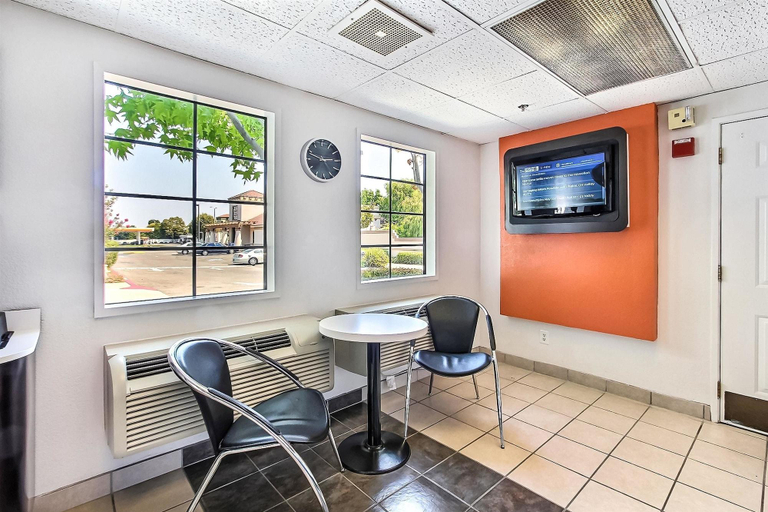 Public Area 3, Motel 6 Sunnyvale, CA - North, Santa Clara