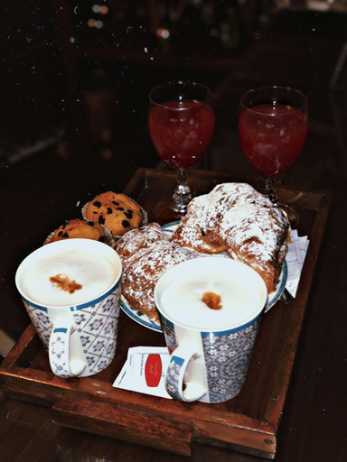 Food & Drinks 5, PINOTTO BNB, Napoli