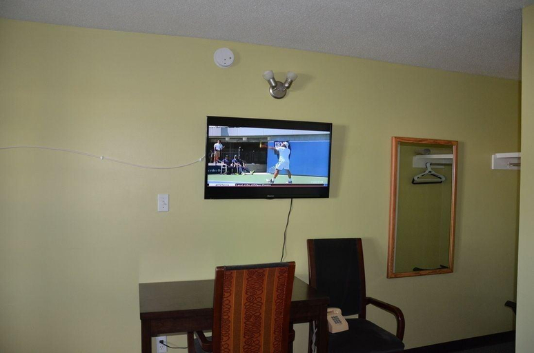 Public Area 3, Coachman Inn, Division No. 6