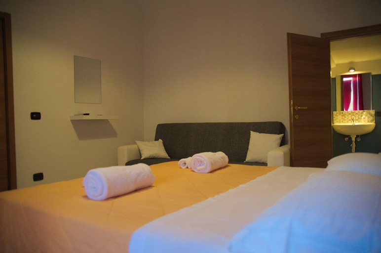 Bedroom 4, Cialoma B&B, Palermo