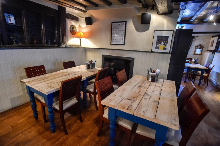 Food & Drinks 5, The Kingsbury at No7 & No8, Wiltshire