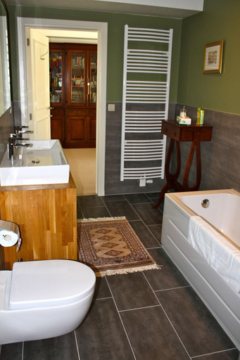 Bathroom 5, The Townhouse Bed & Breakfast, West-Vlaanderen