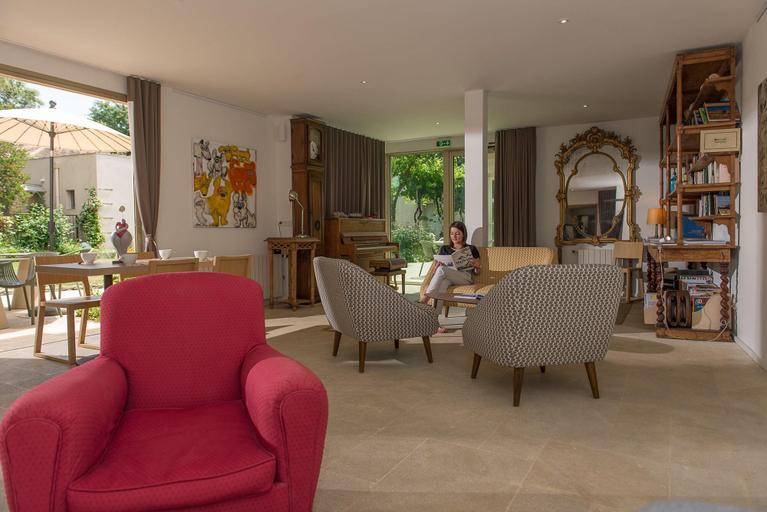 Public Area 3, Hotel 96, Bouches-du-Rhône