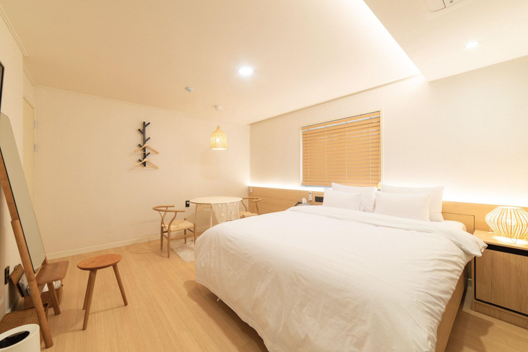 Bedroom 4, Jeongseong Hotel, Nam