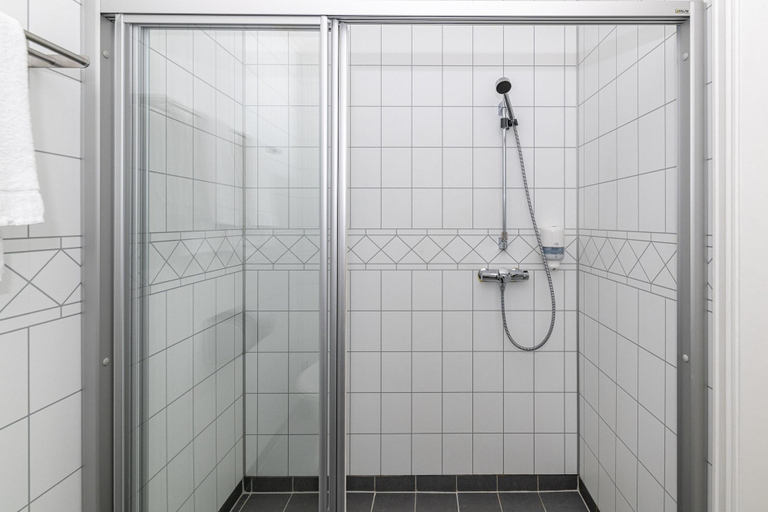 Bathroom 5, Kjøbmandsgaarden Hotel, Mandal