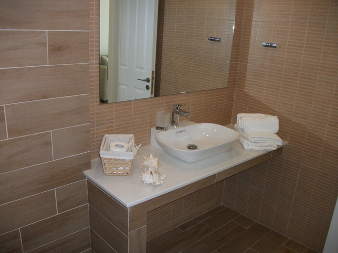 Bathroom 3, Stefania Apartments, Ionian Islands