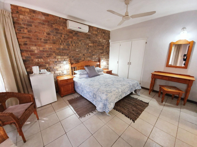 Public Area 3, Shingalana Guest House, Ehlanzeni