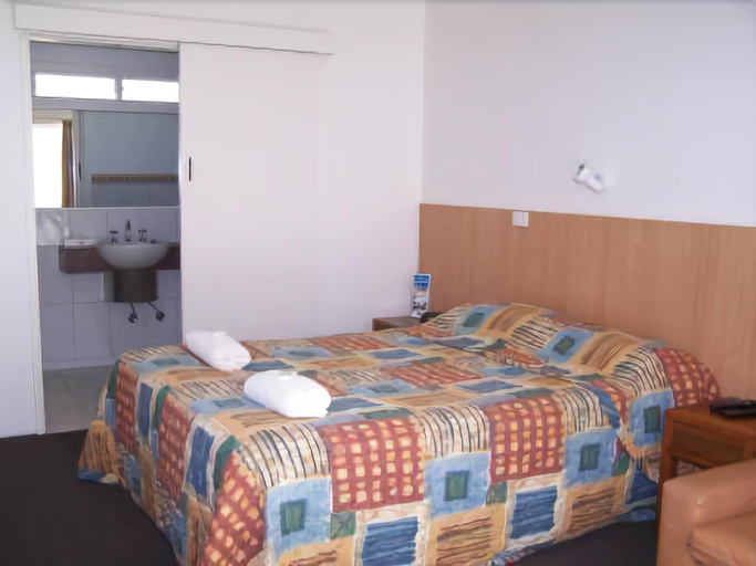 Bedroom, Yea Motel, Murrindindi - West