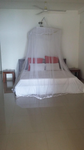 Bedroom 3, Metteyya Villa, Bentota