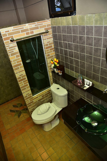 Bathroom 3, Pranwimol Resort, Pran Buri