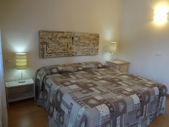 Bedroom 5, Villa Noce - Guest House, Brescia